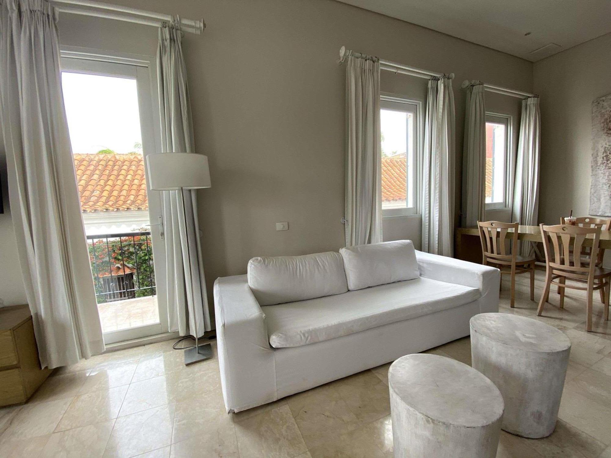 Deluxe King Room Sea View